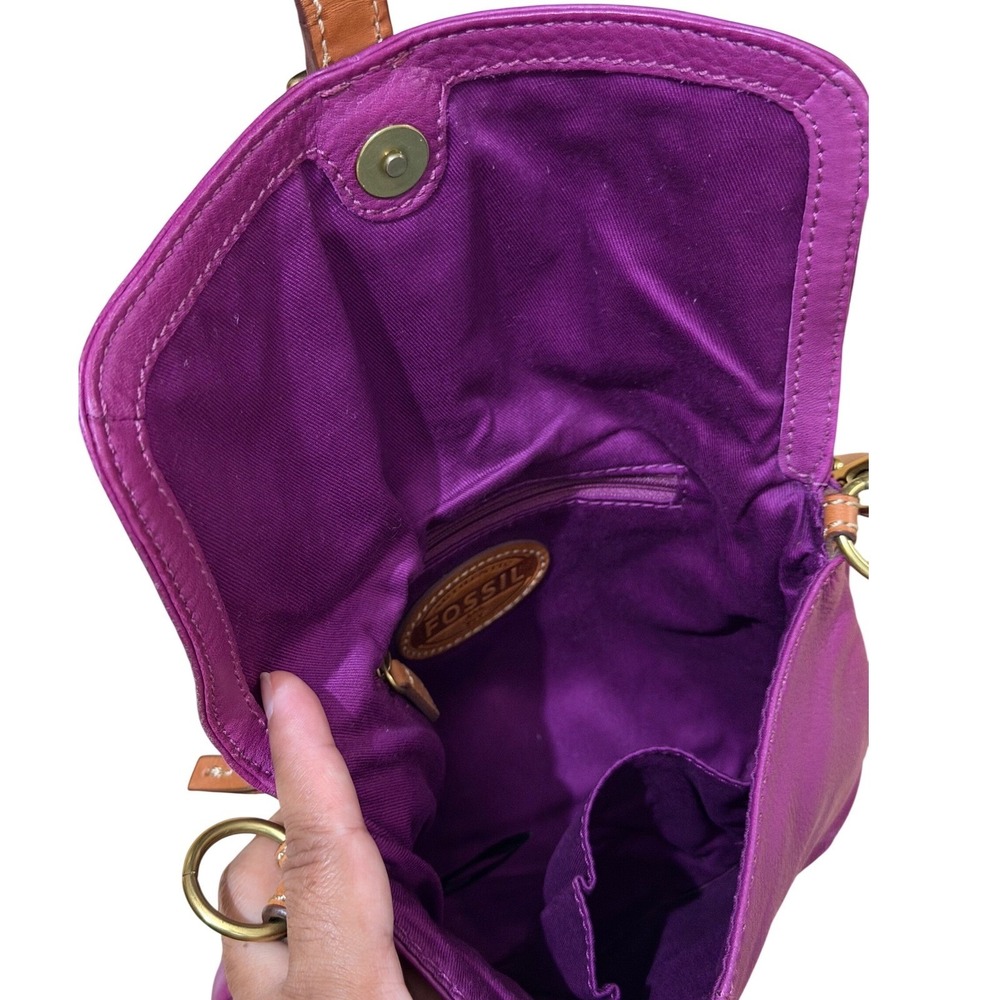 Fossil Purple Leather Crossbody Bag Tan Trim Buckle Flap SHB1045 VINTAGE - Picture 12 of 14